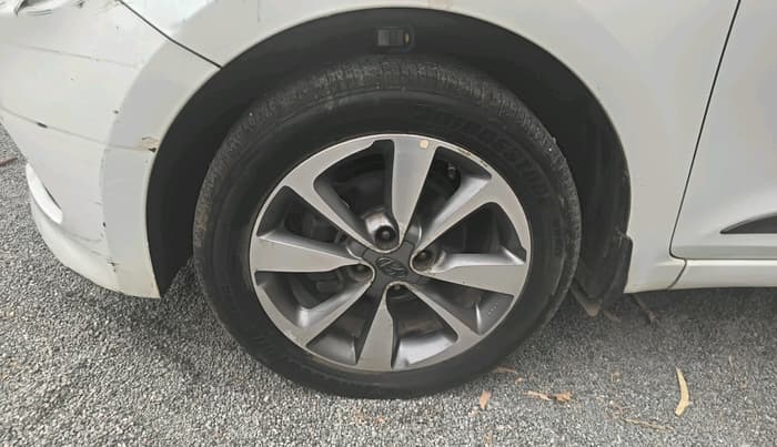 2015 Hyundai Elite i20 SPORTZ 1.2 (O), Petrol, Manual, 63,891 km, tyre