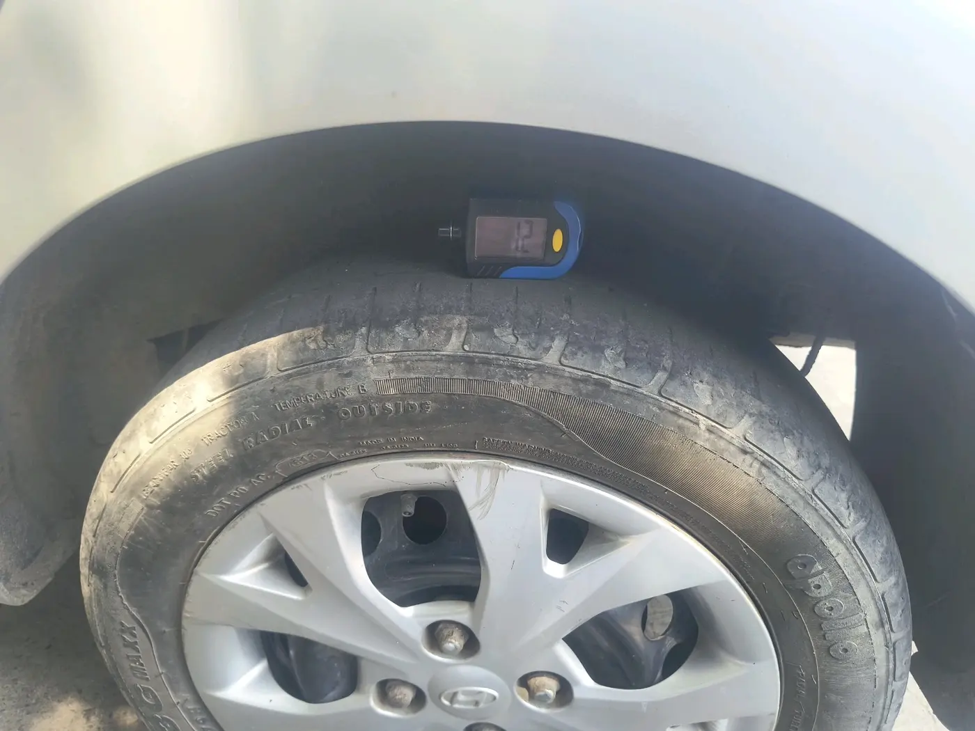 2013 Hyundai Grand i10 SPORTZ 1.2 KAPPA VTVT, Petrol, Manual, 1,02,116 km, tyre