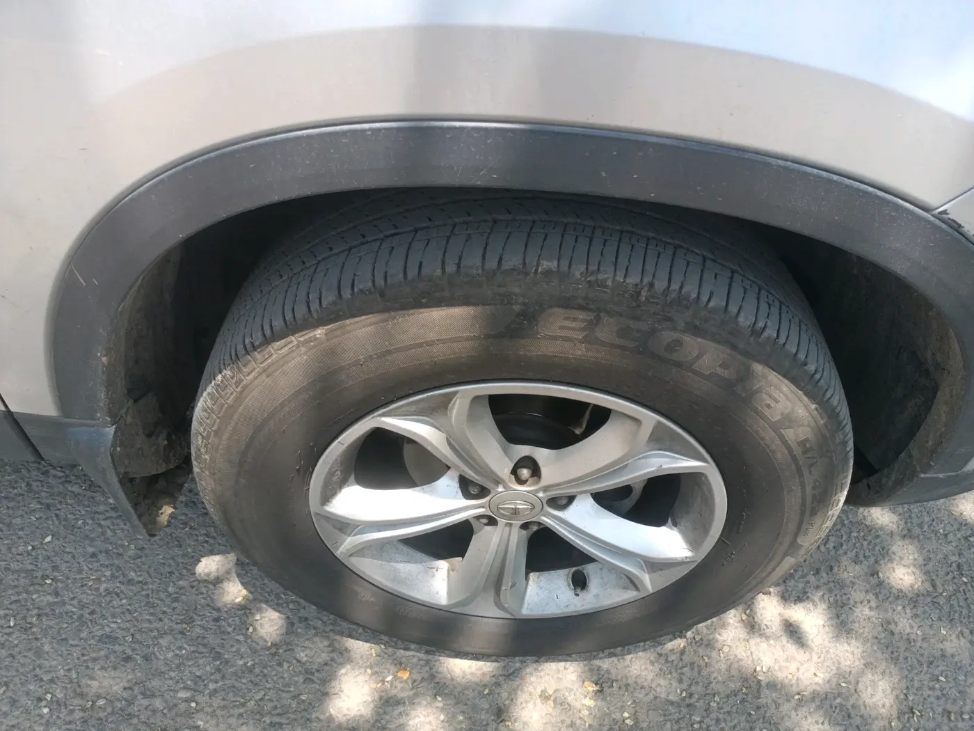 2019 Tata Harrier XT 2.0L KRYOTEC, Diesel, Manual, 1,60,037 km, tyre