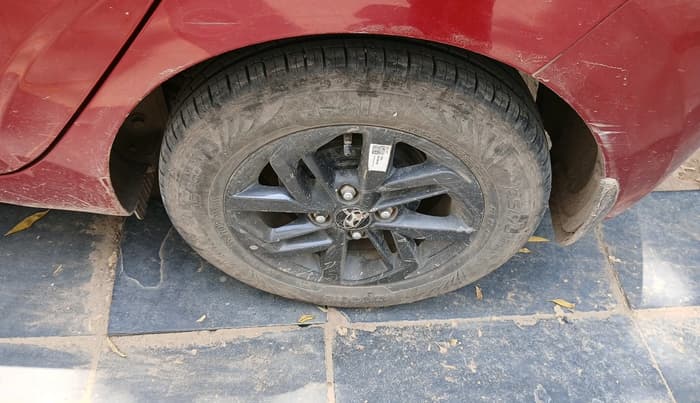 2022 Hyundai GRAND I10 NIOS SPORTZ AMT 1.2 KAPPA VTVT, Petrol, Automatic, 15,754 km, tyre