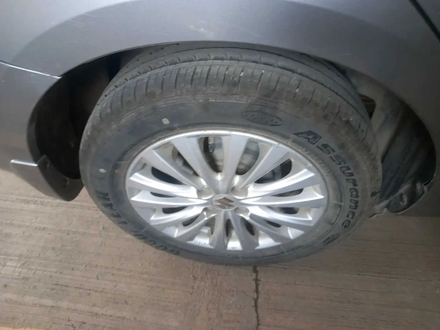 2019 Maruti Ciaz DELTA 1.5 SHVS MT PETROL, Petrol, Manual, 32,799 km, tyre