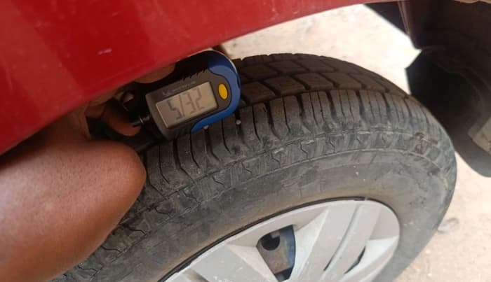 2018 Maruti Alto 800 LXI O, Petrol, Manual, 13,089 km, tyre