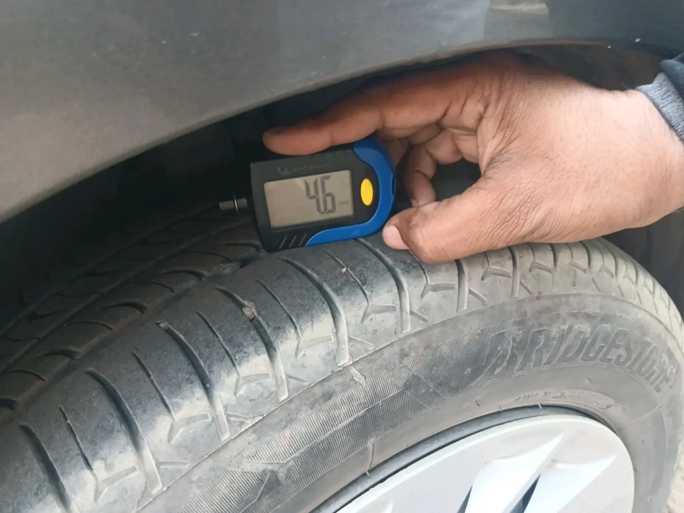 2020 Maruti Ertiga VXI CNG, CNG, Manual, 2,05,080 km, tyre