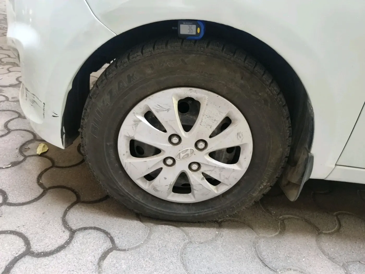 2011 Hyundai i10 SPORTZ 1.2, Petrol, Manual, 59,028 km, tyre