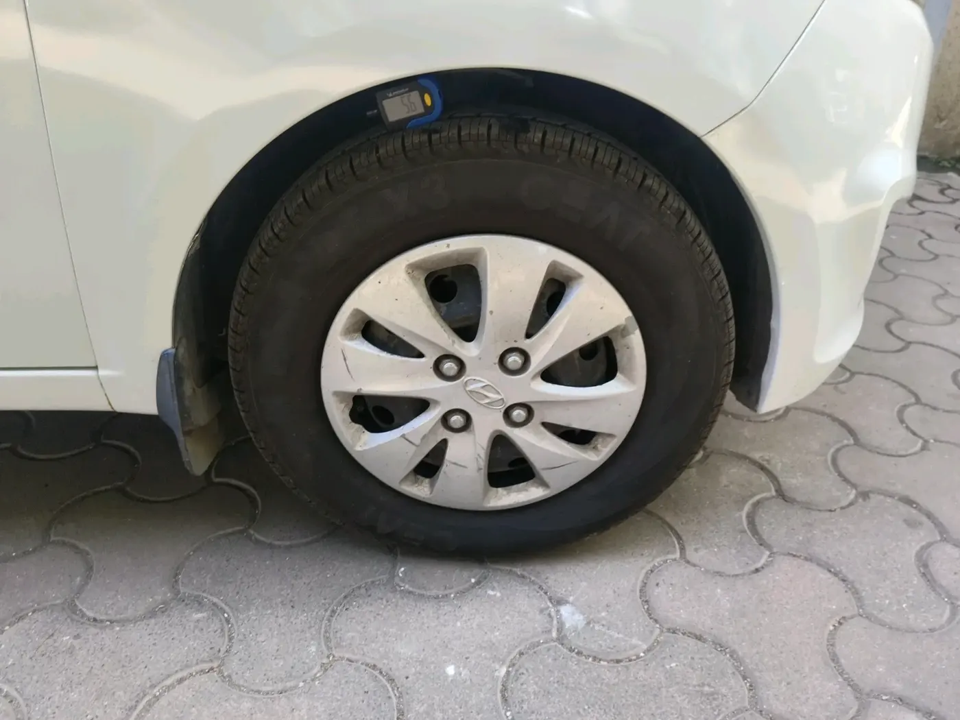 2011 Hyundai i10 SPORTZ 1.2, Petrol, Manual, 59,028 km, tyre