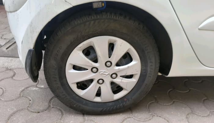 2011 Hyundai i10 SPORTZ 1.2, Petrol, Manual, 59,028 km, tyre