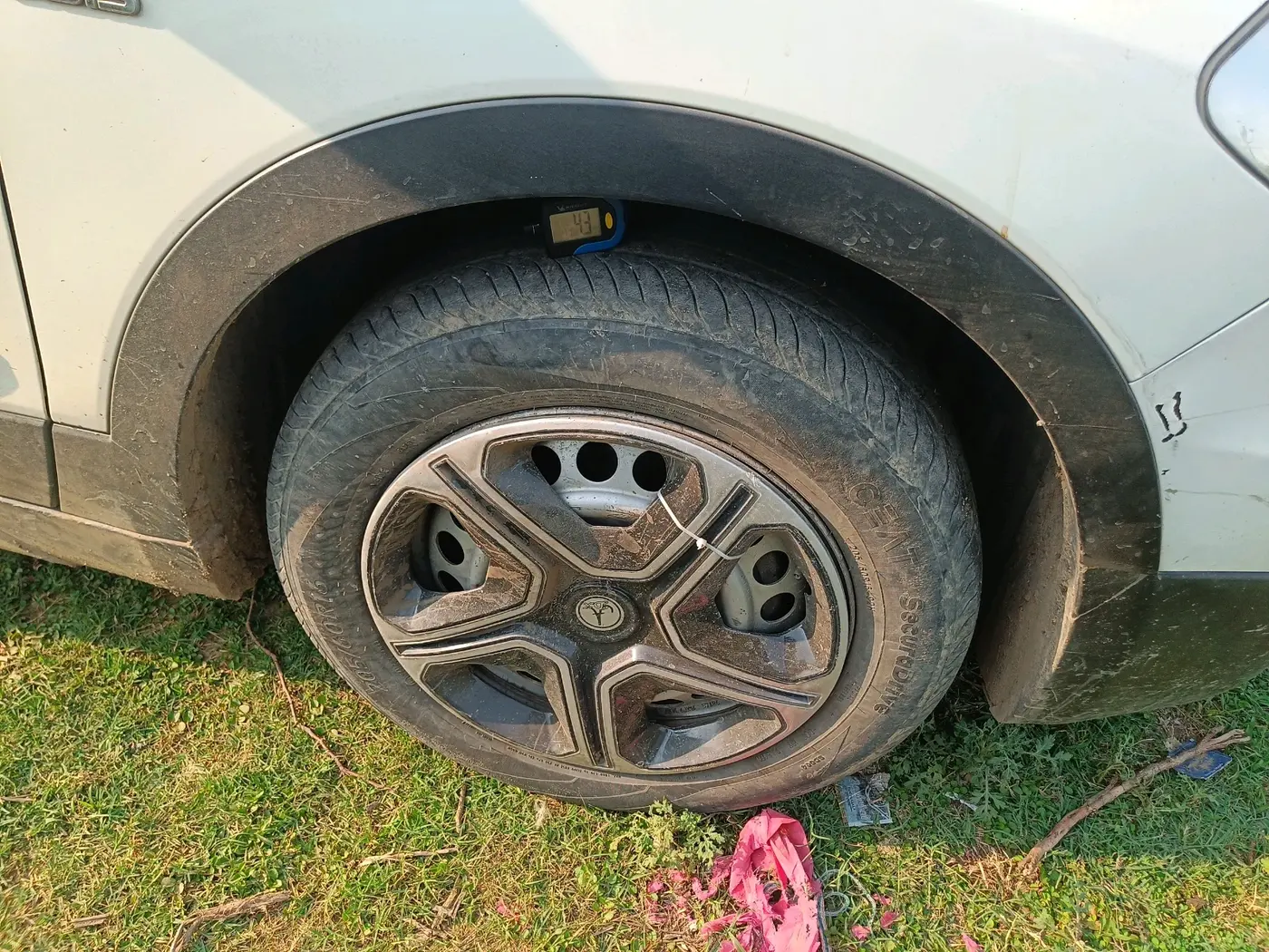 2017 Maruti S Cross SIGMA 1.3, Diesel, Manual, 80,012 km, tyre