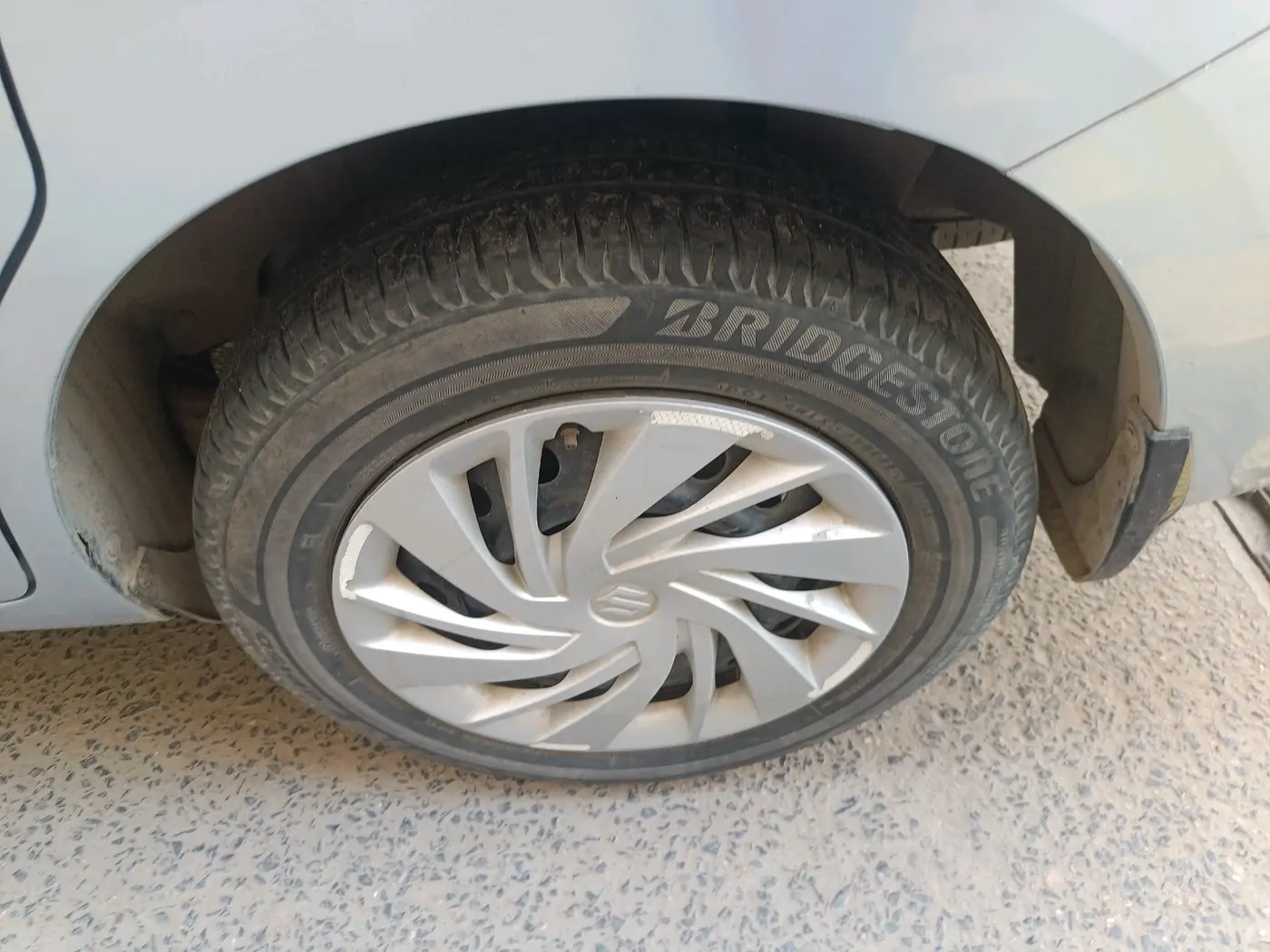2022 Maruti Ertiga VXI SHVS, Petrol, Manual, 48,000 km, tyre