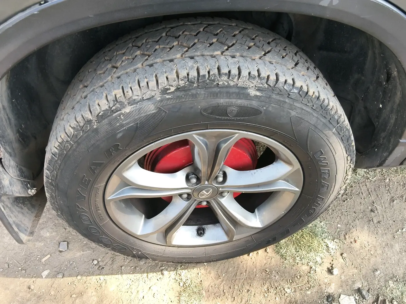 2020 Tata Harrier XZ 2.0L, Diesel, Manual, 78,729 km, tyre