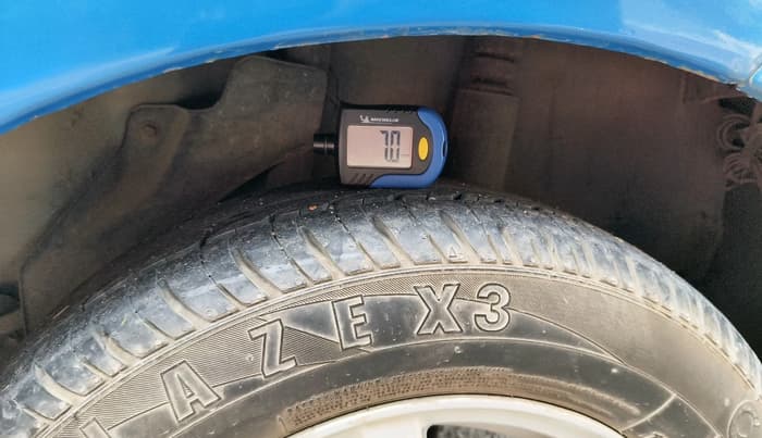 2013 Honda Brio V MT, Petrol, Manual, 63,064 km, tyre