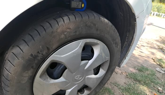 2022 Tata Tiago XT CNG, CNG, Manual, 87,034 km, tyre