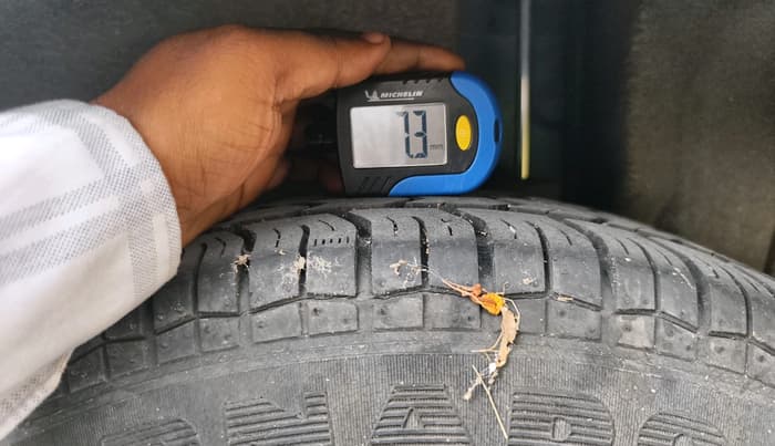 2013 Maruti Swift Dzire VXI, Petrol, Manual, 5,134 km, tyre