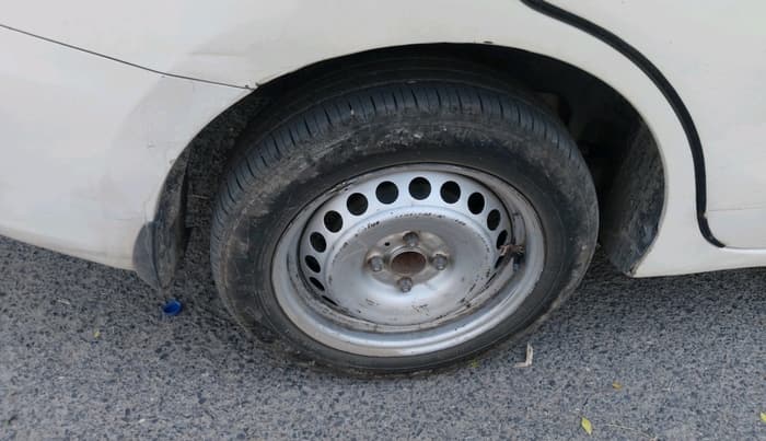 2021 Maruti Dzire VXI, Petrol, Manual, 81,518 km, tyre