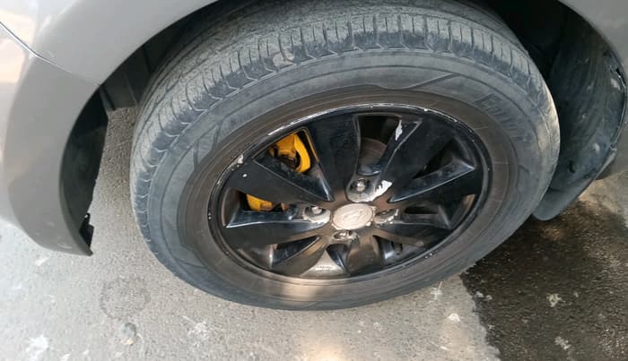 2013 Hyundai i20 SPORTZ 1.2, Petrol, Manual, 73,372 km, tyre