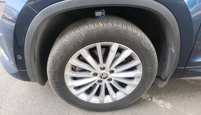 2022 Skoda Kodiaq L&K, Petrol, Automatic, 80,365 km, tyre