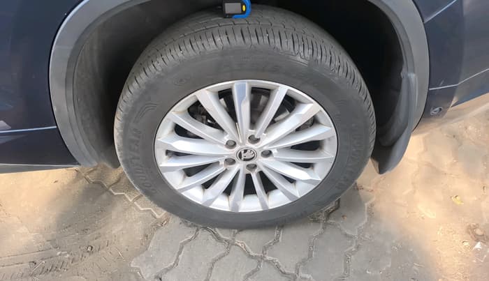 2022 Skoda Kodiaq L&K, Petrol, Automatic, 80,365 km, tyre