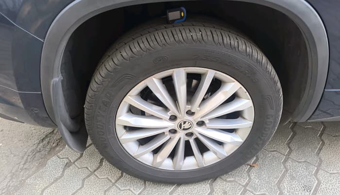 2022 Skoda Kodiaq L&K, Petrol, Automatic, 80,365 km, tyre