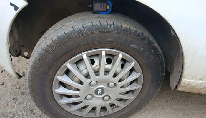 2012 Maruti Alto LXI, Petrol, Manual, 1,30,388 km, tyre