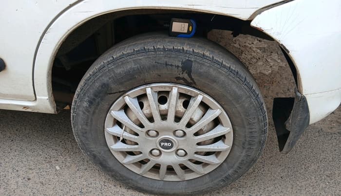 2012 Maruti Alto LXI, Petrol, Manual, 1,30,388 km, tyre