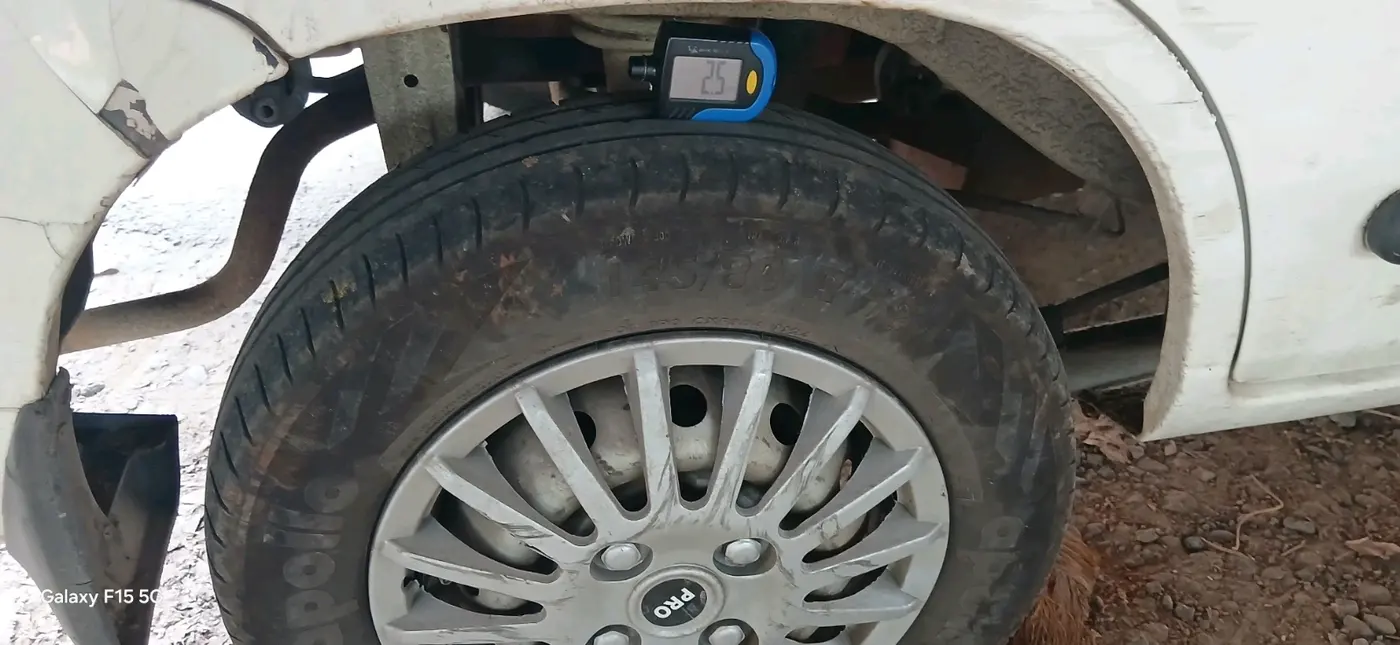 2012 Maruti Alto LXI, Petrol, Manual, 1,30,388 km, tyre