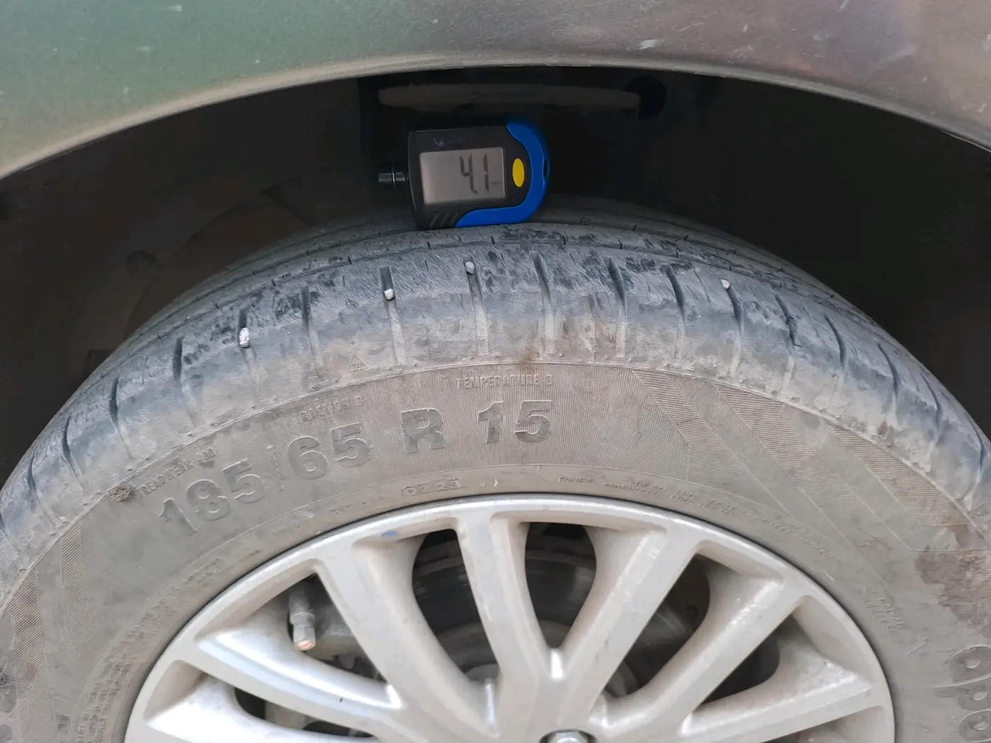 2023 Maruti Dzire ZXI, Petrol, Manual, 30,032 km, tyre