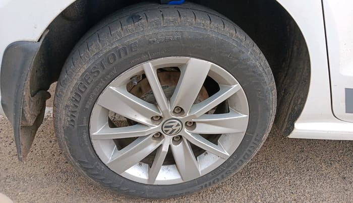2017 Volkswagen Ameo COMFORTLINE 1.2L, Petrol, Manual, 97,520 km, tyre
