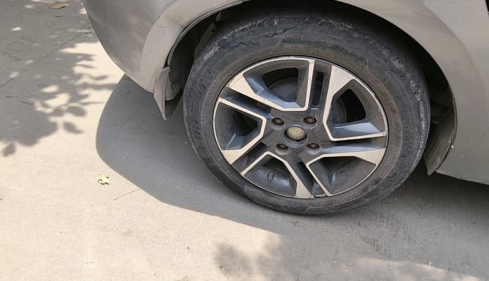 2018 Tata TIGOR XZA PETROL, CNG, Automatic, 98,038 km, tyre