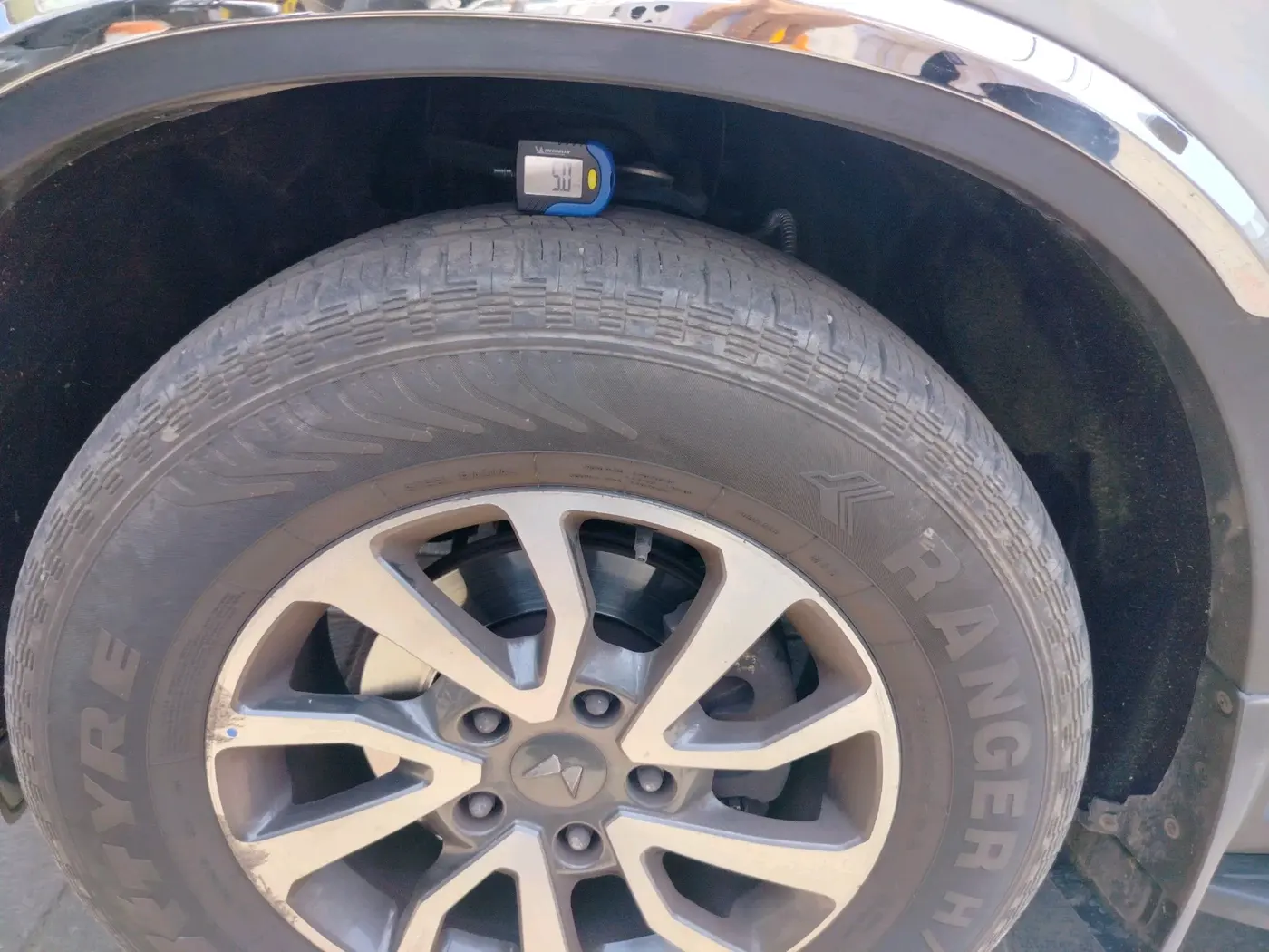 2024 Mahindra SCORPIO-N Z8 Select Diesel AT 2WD, Diesel, Automatic, 30,663 km, tyre