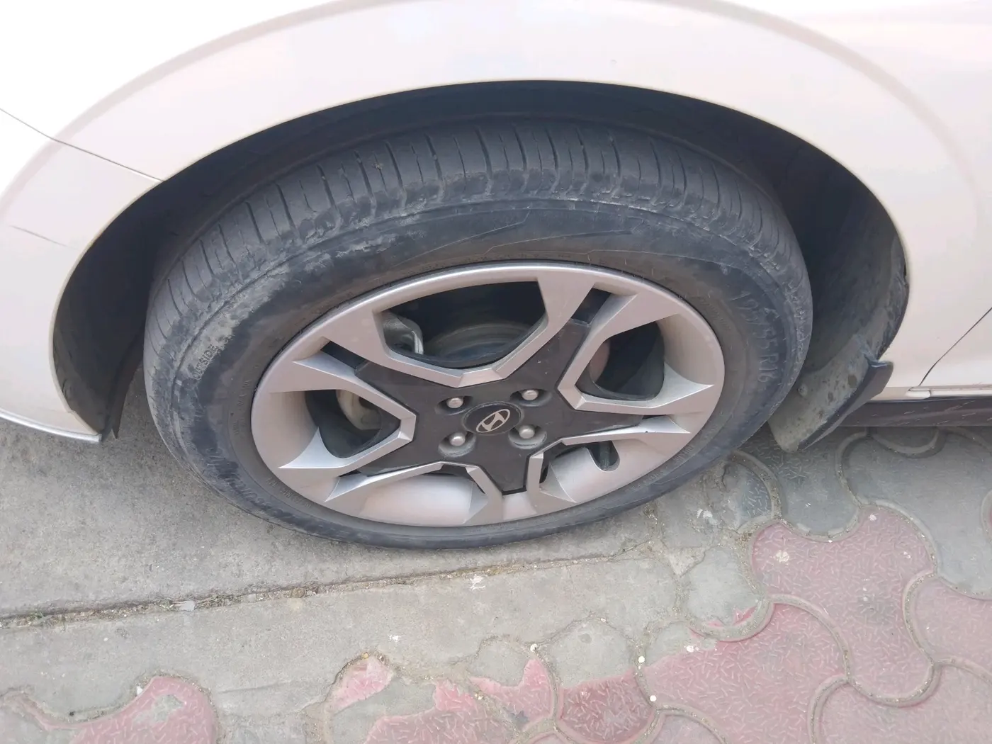 2023 Hyundai NEW I20 SPORTZ 1.2 IVT, Petrol, Automatic, 18,146 km, tyre