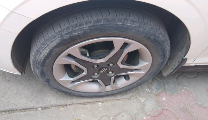 2023 Hyundai NEW I20 SPORTZ 1.2 IVT, Petrol, Automatic, 18,146 km, tyre