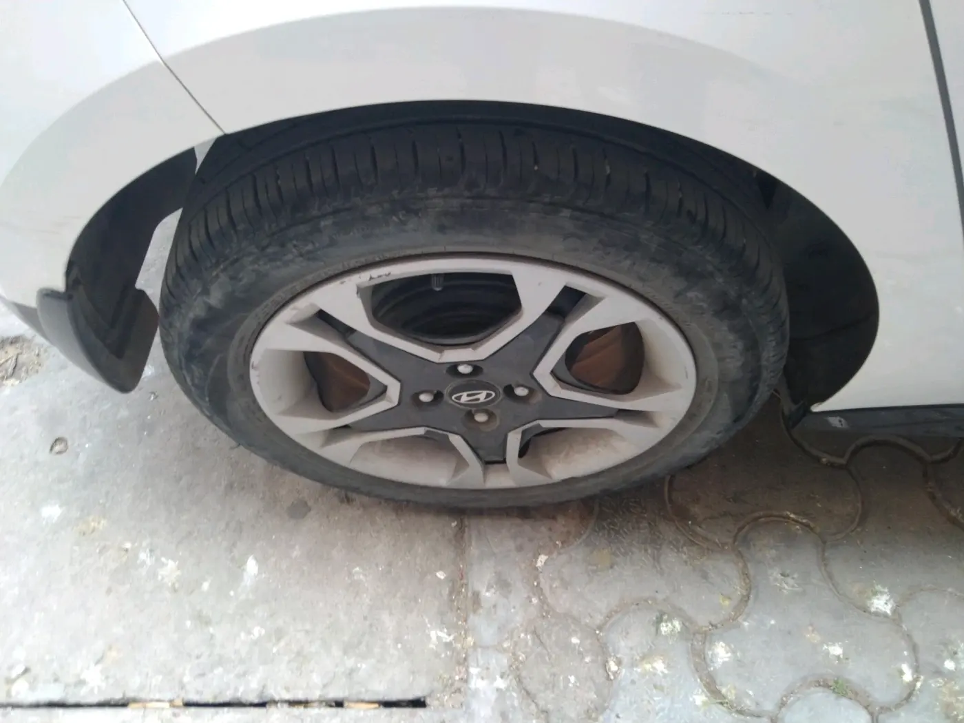 2023 Hyundai NEW I20 SPORTZ 1.2 IVT, Petrol, Automatic, 18,146 km, tyre