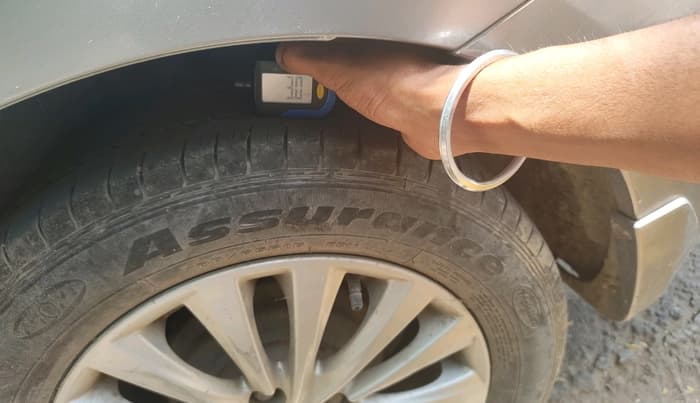 2019 Maruti Ciaz DELTA 1.5 SHVS MT PETROL, Petrol, Manual, 99,166 km, tyre