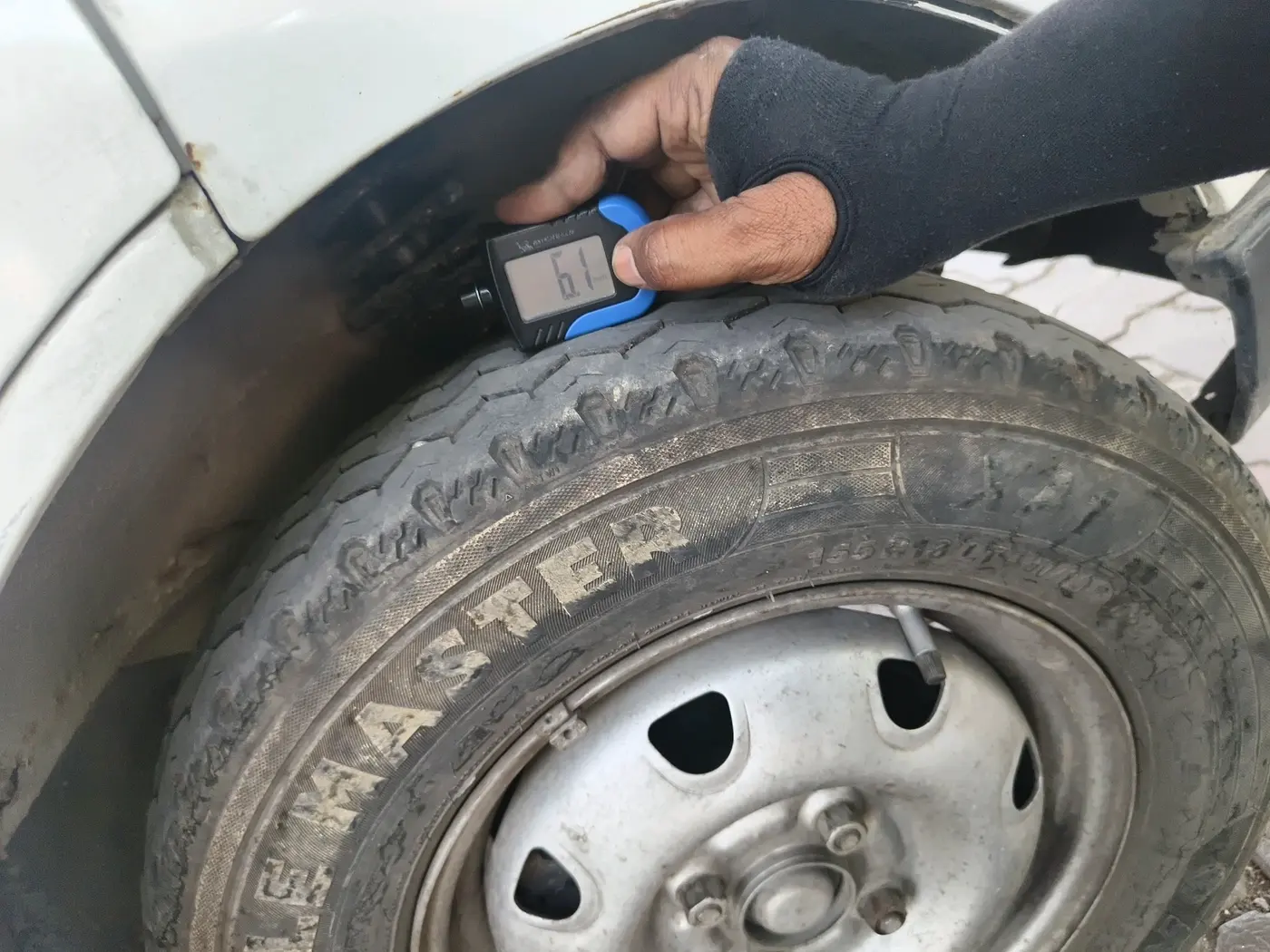 2018 Maruti Eeco 5 STR WITH A/C+HTR, CNG, Manual, 2,01,848 km, tyre