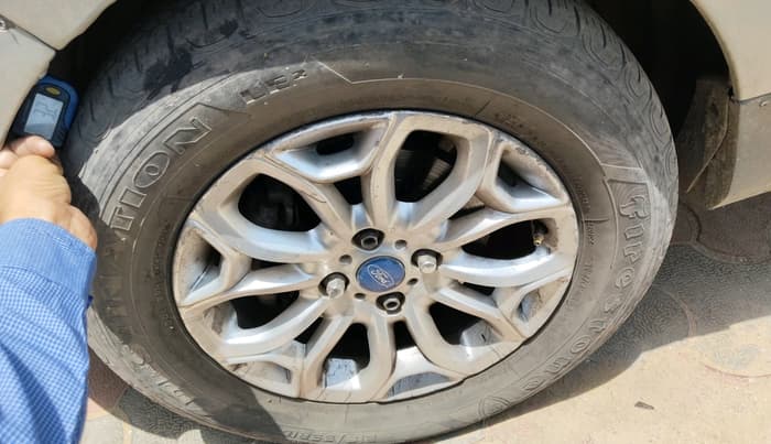 2013 Ford Ecosport TITANIUM 1.5L DIESEL, Diesel, Manual, 1,54,924 km, tyre