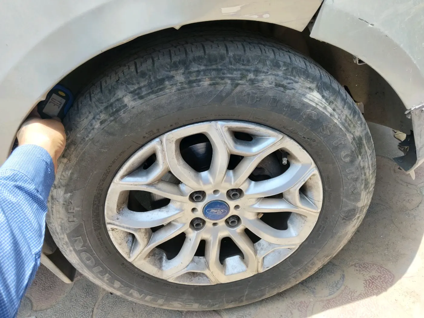 2013 Ford Ecosport TITANIUM 1.5L DIESEL, Diesel, Manual, 1,54,924 km, tyre