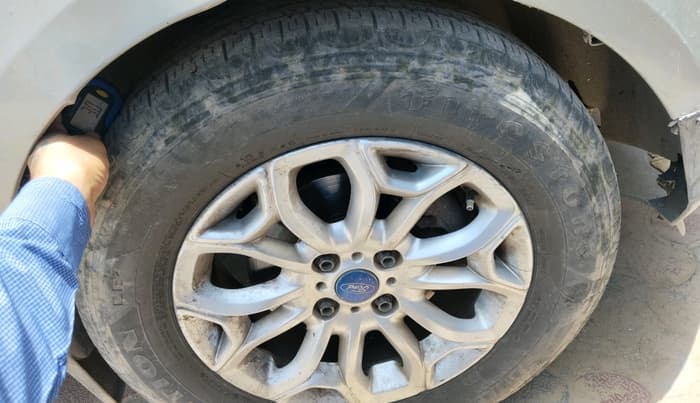 2013 Ford Ecosport TITANIUM 1.5L DIESEL, Diesel, Manual, 1,54,924 km, tyre