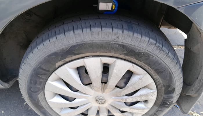 2014 Toyota Etios VD, Diesel, Manual, 88,088 km, tyre