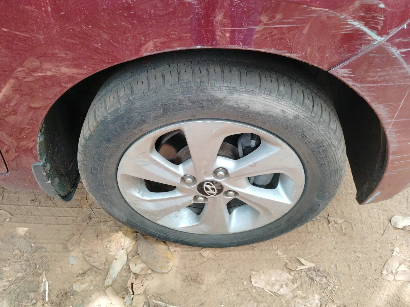 2017 Hyundai Xcent SX 1.2, Petrol, Manual, 52,406 km, tyre