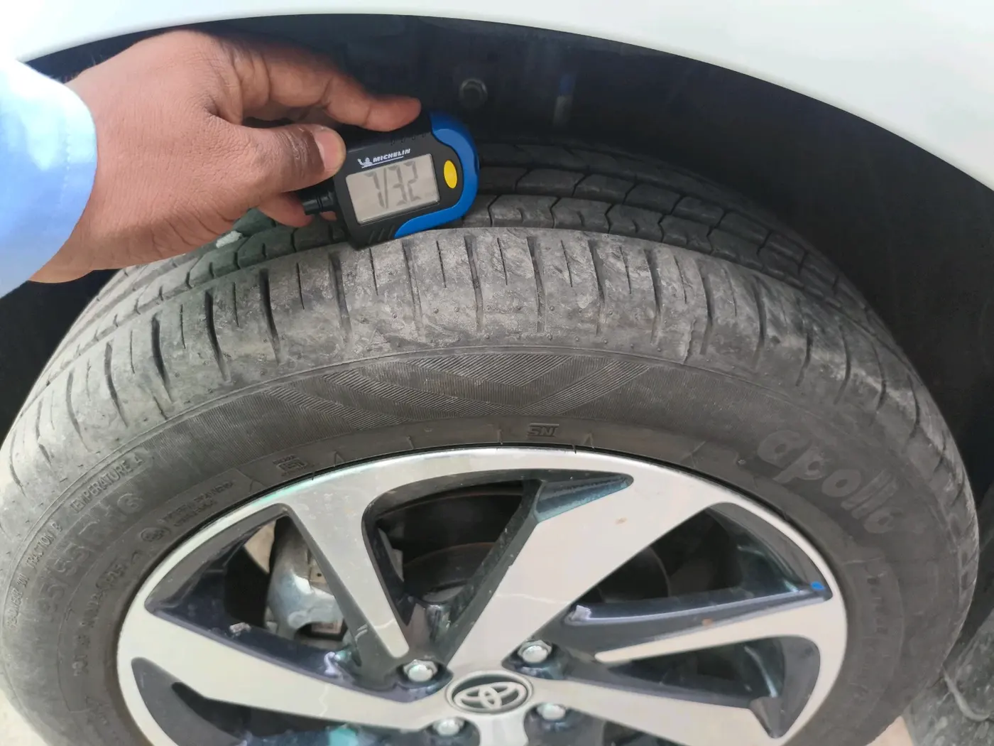 2025 Toyota Glanza G, Petrol, Manual, 2,742 km, tyre