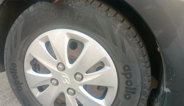 2011 Hyundai i10 MAGNA 1.2, Petrol, Manual, 80,907 km, tyre