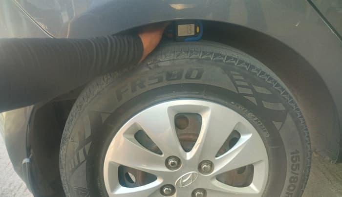 2011 Hyundai i10 MAGNA 1.2, Petrol, Manual, 80,907 km, tyre