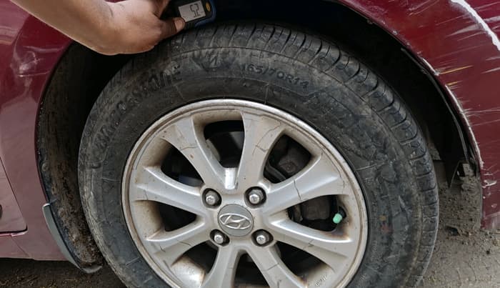 2014 Hyundai Grand i10 ASTA AT 1.2 KAPPA VTVT, CNG, Automatic, 1,07,052 km, tyre