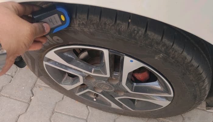 2018 Tata TIGOR XZ (O) PETROL, Petrol, Manual, 73,566 km, tyre