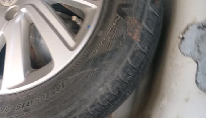 2016 Maruti Swift Dzire ZXI, Petrol, Manual, 82,528 km, tyre