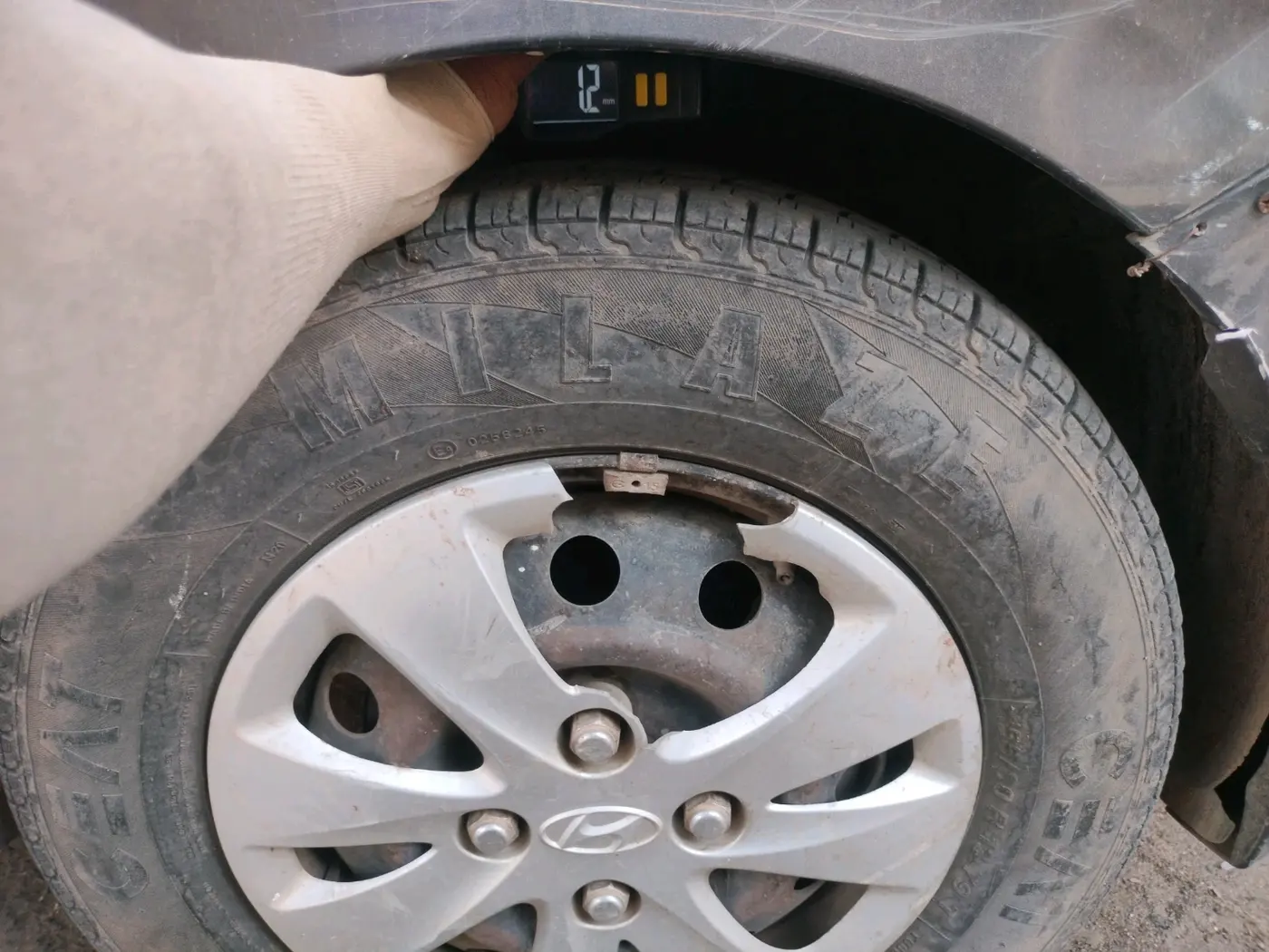2011 Hyundai i10 MAGNA 1.2, Petrol, Manual, 60,676 km, tyre