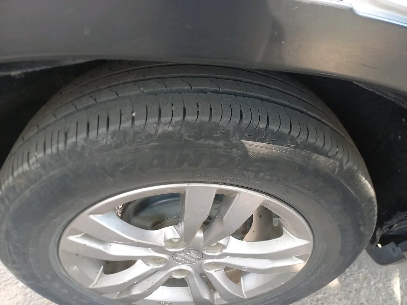 2017 Maruti Vitara Brezza ZDI PLUS, Diesel, Manual, 1,07,198 km, tyre