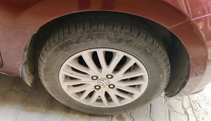 2018 Maruti Dzire ZXI, Petrol, Manual, 30,906 km, tyre