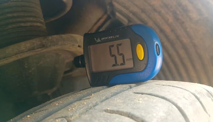 2012 Hyundai Eon ERA, Petrol, Manual, 70,766 km, tyre