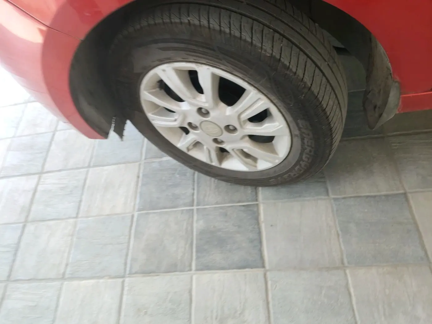 2017 Tata Tiago XZ PETROL, Petrol, Manual, 55,772 km, tyre