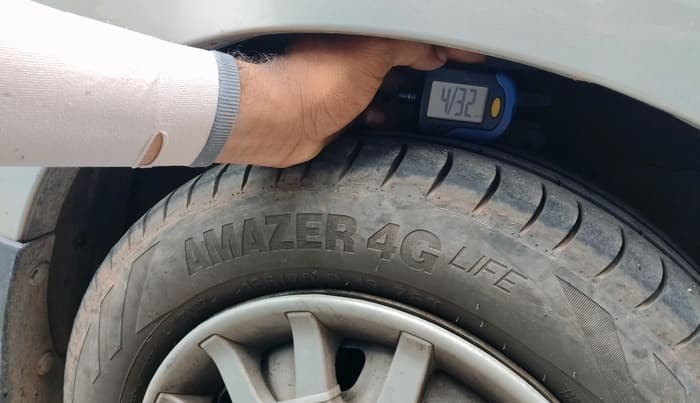 2011 Maruti Zen Estilo LXI, CNG, Manual, 66,027 km, tyre